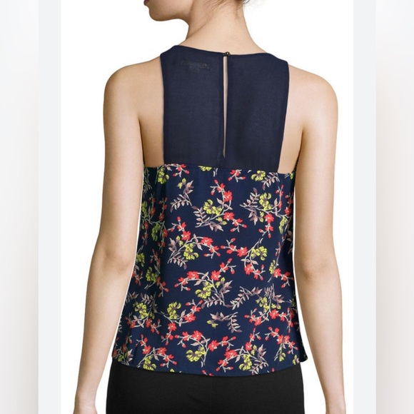 COOPER & ELLA navy floral top Medium - Picture 7 of 7